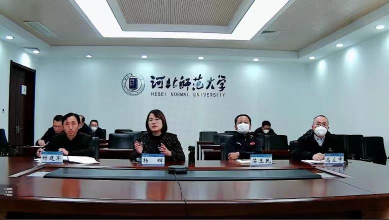 教师杨辉为公司学习二十大精神专题培训会作辅导报告.jpg